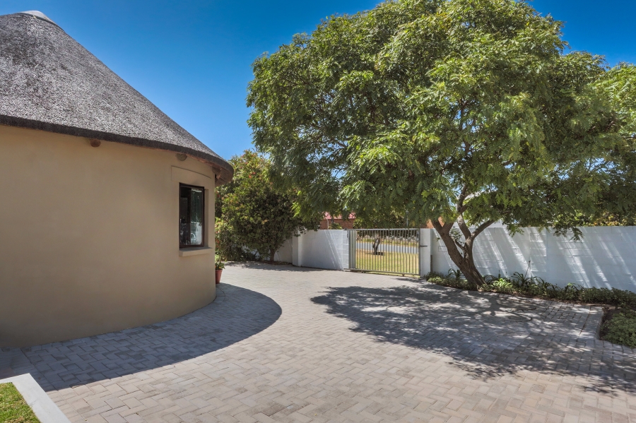 1 Bedroom Property for Sale in Sandbaai Western Cape